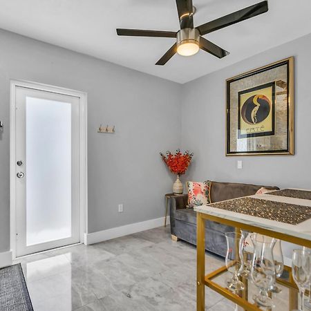 Little Gables Studio-Your Miami Escape-10Min Airport エクステリア 写真