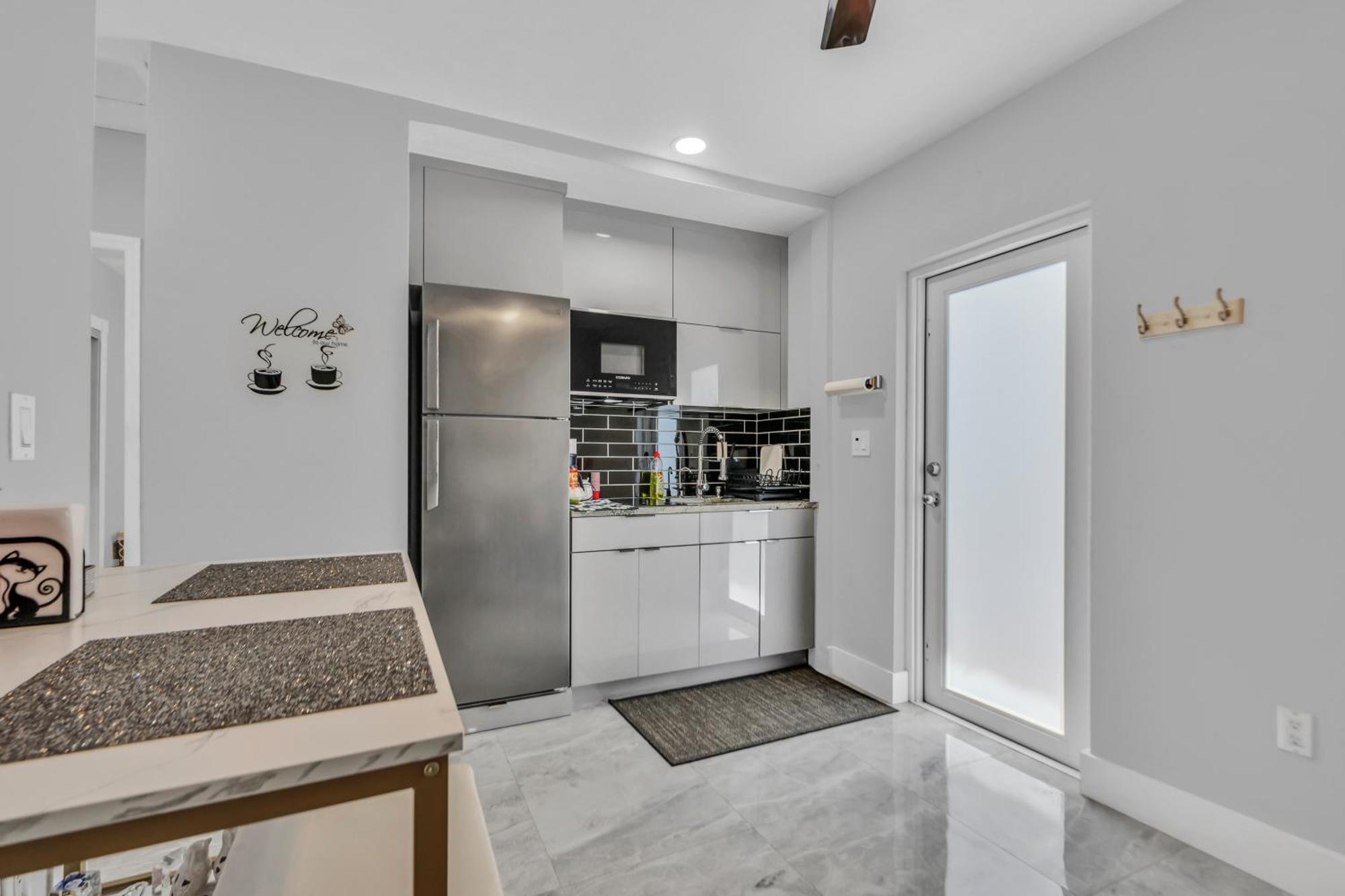 Little Gables Studio-Your Miami Escape-10Min Airport エクステリア 写真